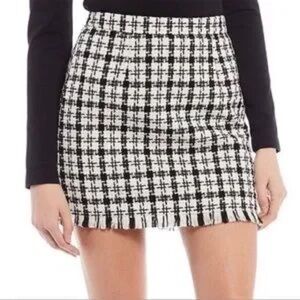 Hyfve Women’s Medium Houndstooth Print Mini Skirt